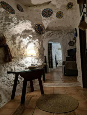 Cueva El Parral, Pegalajar